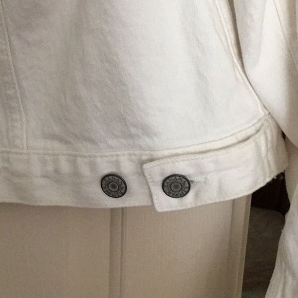 Banana Republic Jean Jacket - Picture 8 of 9